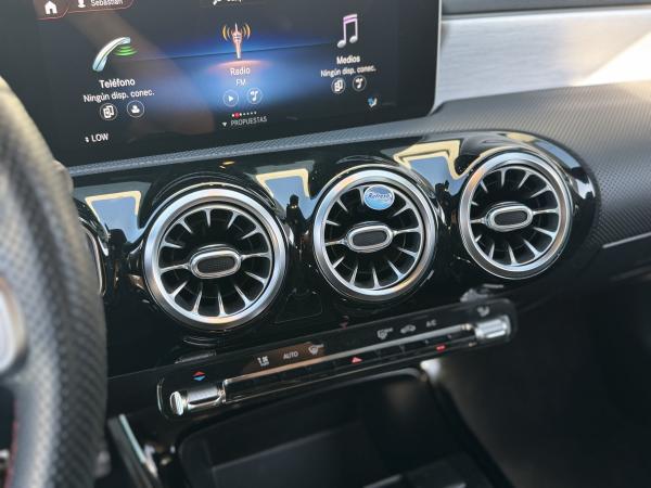 MERCEDES BENZ A250 2.0 A 250 DCT AMG Line 2020