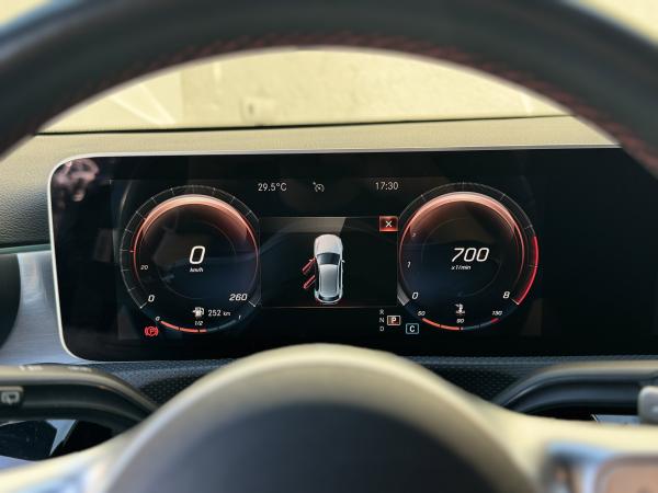 MERCEDES BENZ A250 2.0 A 250 DCT AMG Line 2020